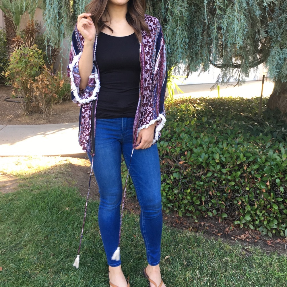 Patterned Light Weight Jacket - Picture 5 of 5